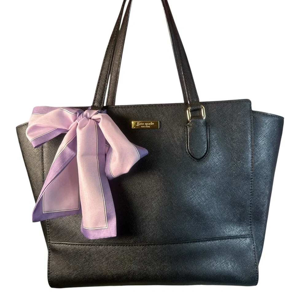 Kate Spade Laurel Way Hadlee Tote Like New
